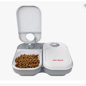 Cat Mate C200 2-Bowl Automatic Dog & Cat Feeder, 4-cup